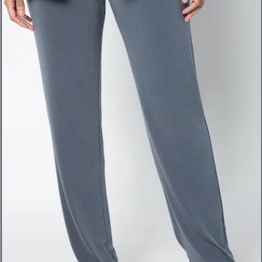 Women's Straight Leg Pants in Slate Gray Susan Graver Essentials Reg Liquid Knit